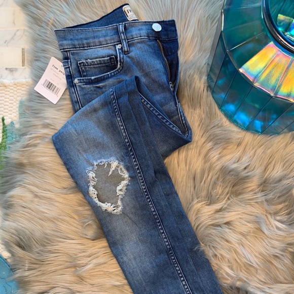 FREE PEOPLE cut out skinny jeans NWT - Picture 7 of 7